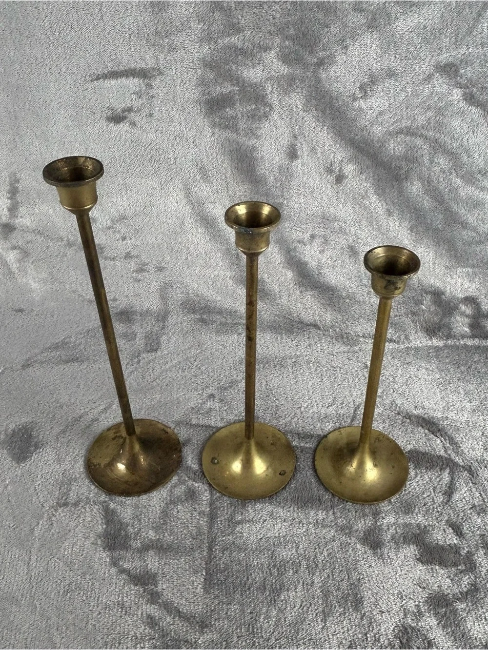 VTG Solid Brass Taper Candlestick Holders Set of 3 Graduated Gold‎ Patina Taiwan